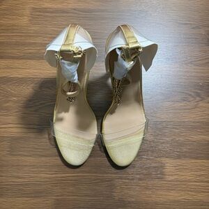 Shoedazzle Women Dress Sandals Nicolla Gold Size 9 LPN 0265-12-0881